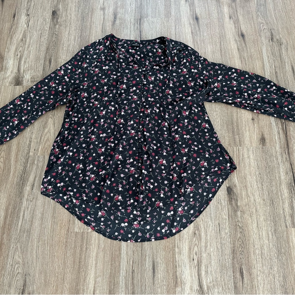 TORRID NWOT BLACK FLORAL BLOUSE SIZE 2 2X 18-20 new without tags